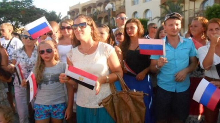 مصر-زيادة-كبيرة-في-عدد-السياح-الروس-على-خلفية-أزمة.jpg