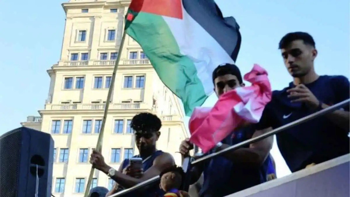 أول-ظهور-للامين-جمال-ورد-فعله-بعد-أزمة-علم-فلسطين.jpg