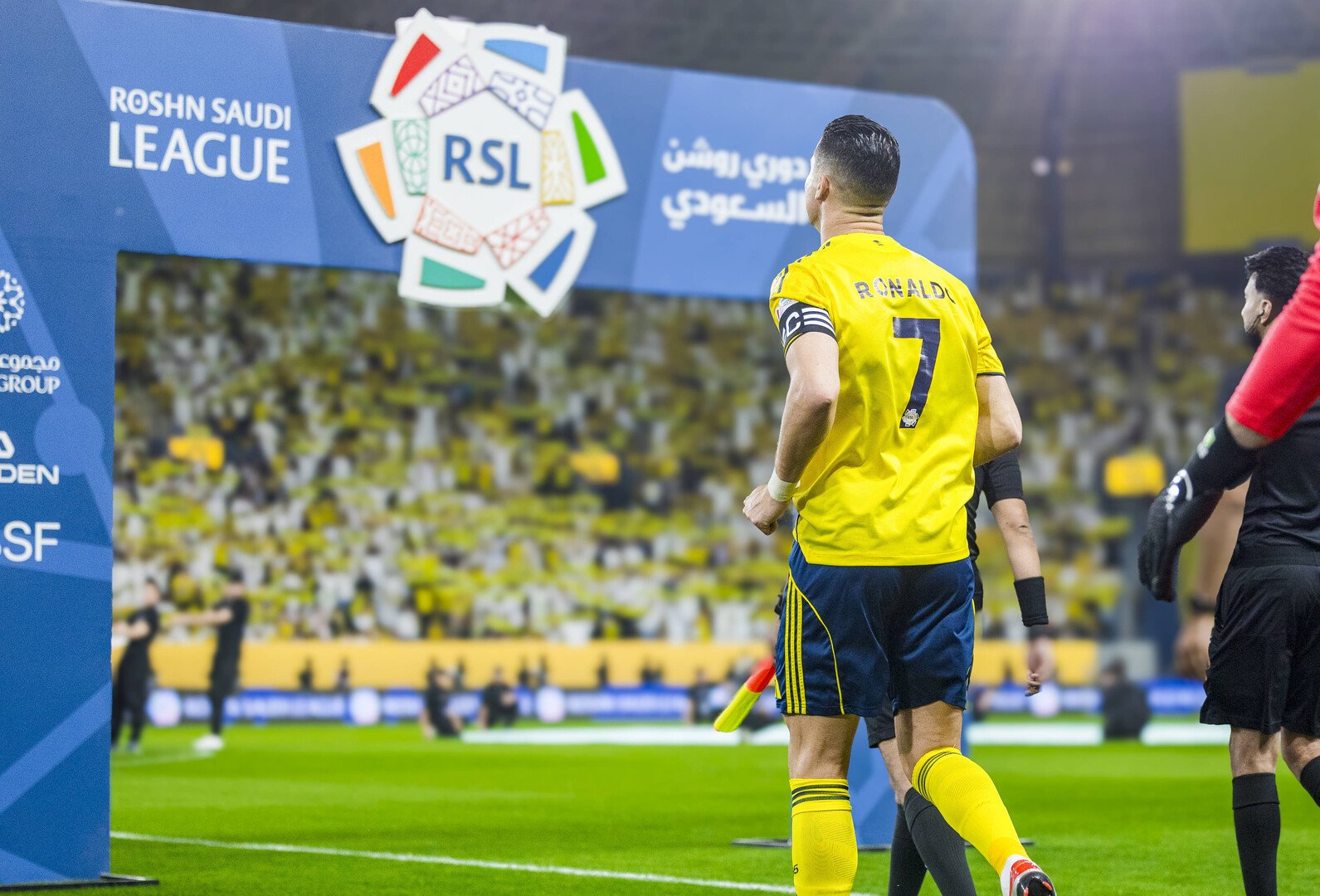 حلم-التتويج-يتحول-إلى-أزمة-جماهير-النصر-السعودي-تصطدم-بأسعار.jpg