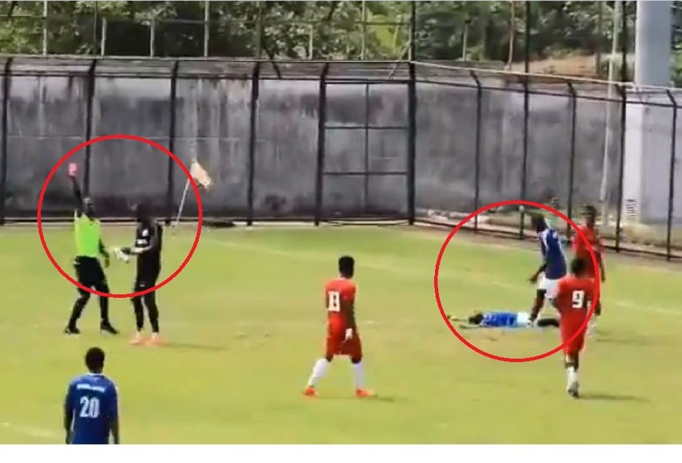 بعد-إعادة-ركلة-جزاء-3-مرات-متتالية-لاعب-ينجو-من.JPG