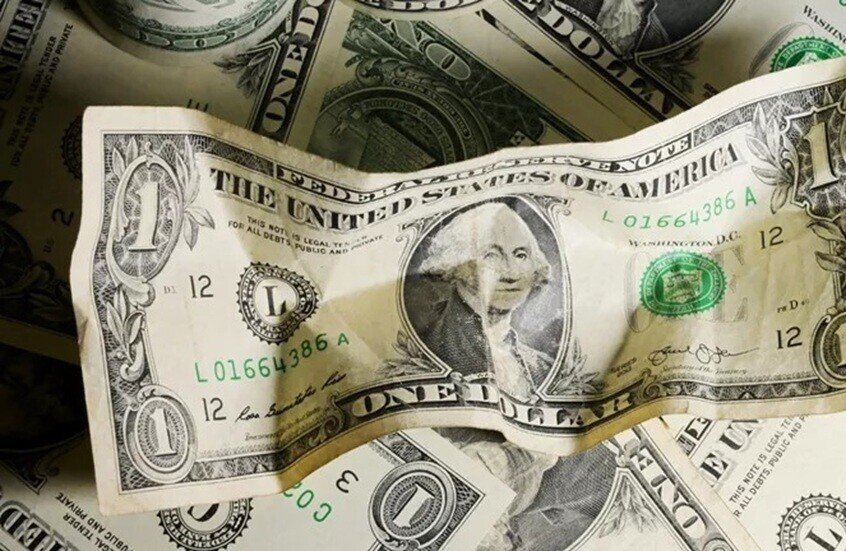 تقرير-لروسكونغرس-يفسر-سبب-صعوبة-استبدال-الدولار-في-التجارة-العالمية.jpg