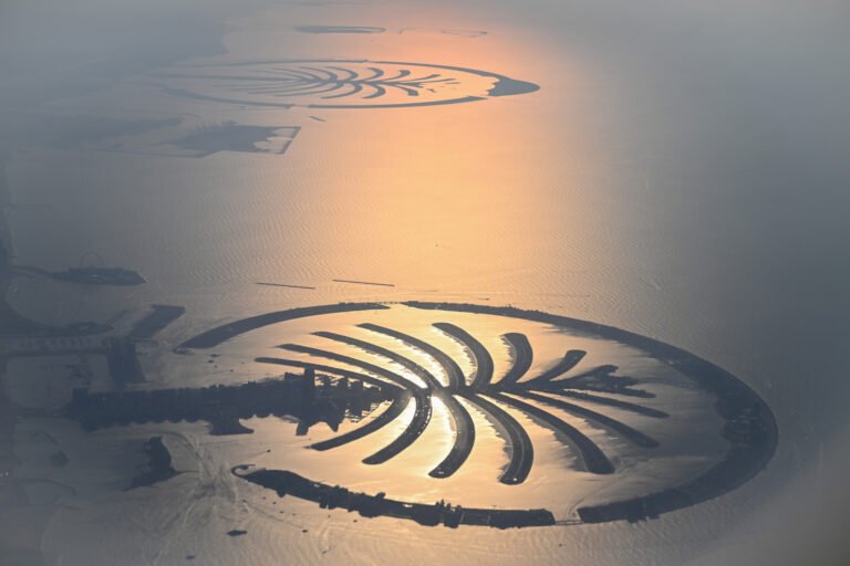 فنادق-دبي-الفاخرة-تبحث-عن-بدائل-محلية-مع-انخفاض-أعداد.jpg
