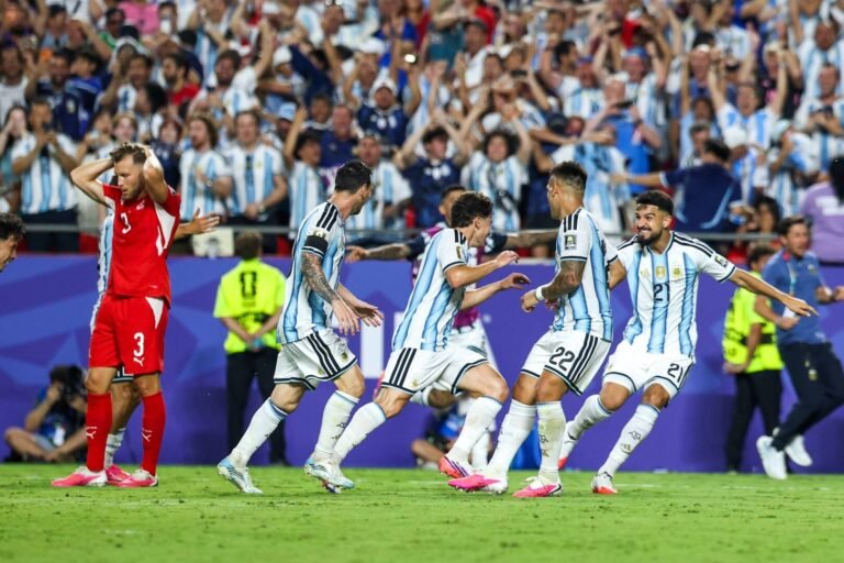 الأرجنتين-تنجو-من-كمين-سويسرا-وتضرب-موعدا-ناريا-مع-إنجلترا.jpg
