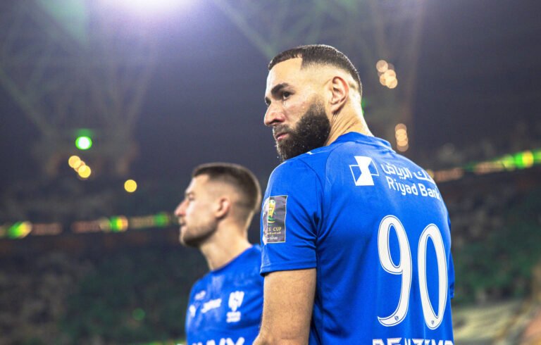 بعد-مغادرة-معسكر-النمسا-بنزيما-يضع-الهلال-السعودي-أمام-تحد.jpg
