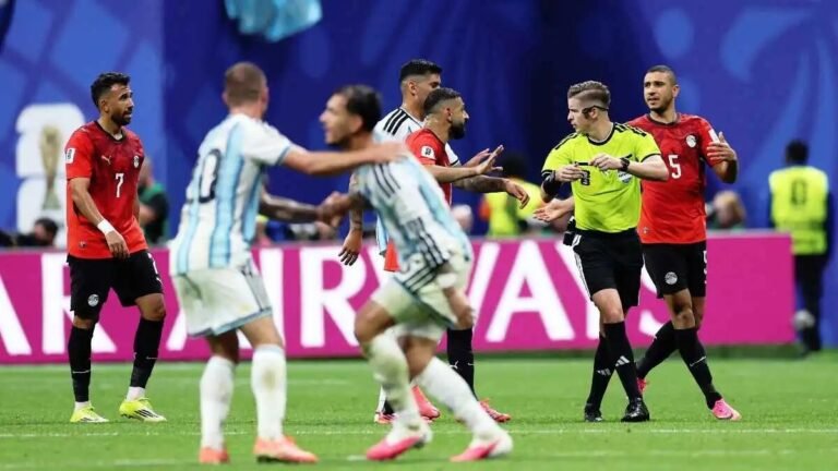 سرقتم-الفوز-بقرارات-فاسدة-اختراق-يهز-الاتحاد-الأرجنتيني-من-قبل.jpg