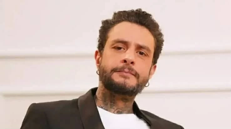 أحمد-الفيشاوي-أعاني-أفكاراً-انتحارية-موت-أمي-السبب-أخبار.webp.webp