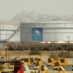 بلومبيرغ-تضرر-الخدمات-اللوجستية-للنفط-السعودي-جراء-العمليات-الحوثية-في.jpg