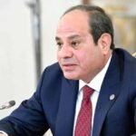 خط-أحمر-عند-200-متر-السيسي-يوجه-بإنهاء-احتكار-الشواطئ.jpg
