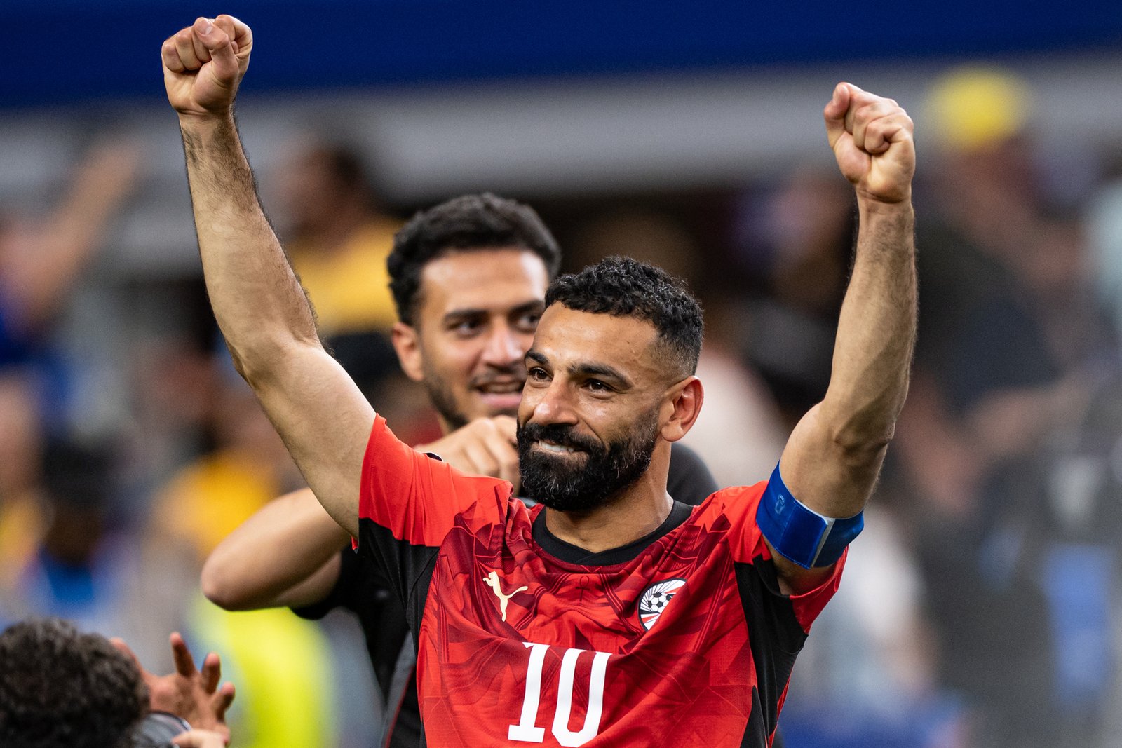صلاح-يفرض-اسمه-بين-عمالقة-أوروبا-أربعة-ألقاب-هداف-تضعه.jpg