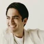 من-إيطاليا-إلى-الساحل-ماتيو-بوتشيلي-يغني-للمصريين-لأول-مرة.webp.webp