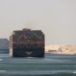 هيئة-قناة-السويس-تسجيل-تعاف-تدريجي-في-عبور-سفن-الحاويات.jpg