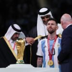 الفاتورة-حسمت-الجدال-ميسي-يوجه-رسالة-مبطنة-لرونالدو-بعد-اعتزاله.jpg