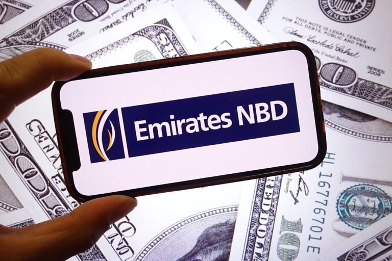 بنك-الإمارات-دبي-الوطني-يسعى-لاقتراض-مليار-دولار-من-مصارف.jpg