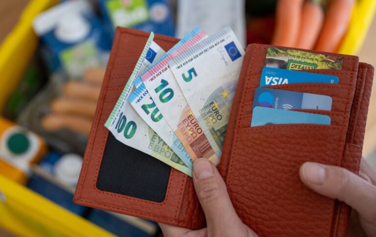 تباطؤ-نمو-الاقتصاد-الألماني-في-الربع-الثالث-وسط-ارتفاع-أسعار.jpg