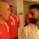 رغم-خلافه-مع-محمد-صلاح-دعوة-رسمية-لحسام-حسن-إلى.jpg