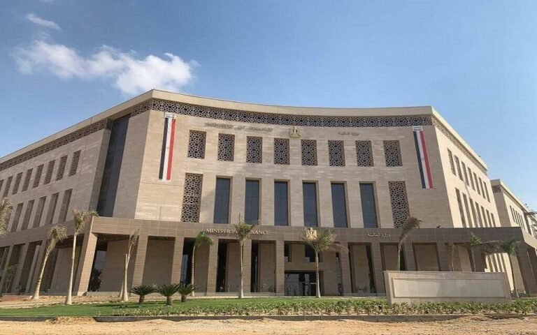 مصر-تستهدف-خفض-الدين-إلى-78-من-الناتج-المحلي-بحلول.jpg